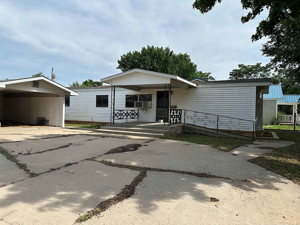 1st image of 502 7th St