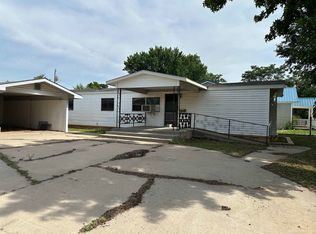 502 7th St, Woodward, OK 73801