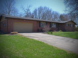 2212 S Cedarbrook Ave, Springfield, MO 65804