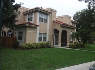 599 Racquet Club Rd APT 66, Weston, FL 33326
