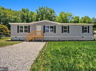 28 4th Ave, Penns Grove, NJ 08069