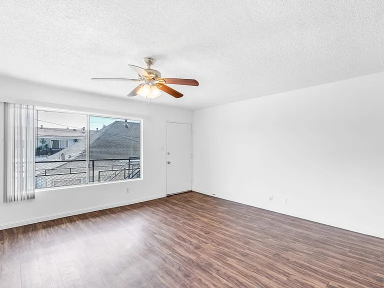 600 Almond Avenue — Photo 7