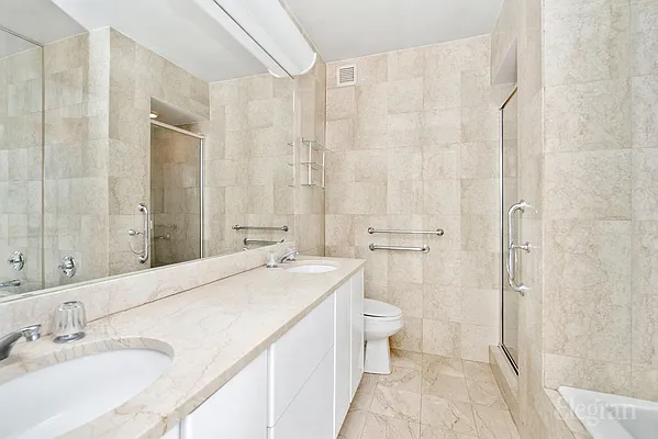 Sold by Elegran | media 7