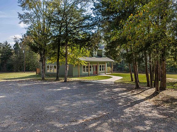 3rd image of 827 County Road 3808