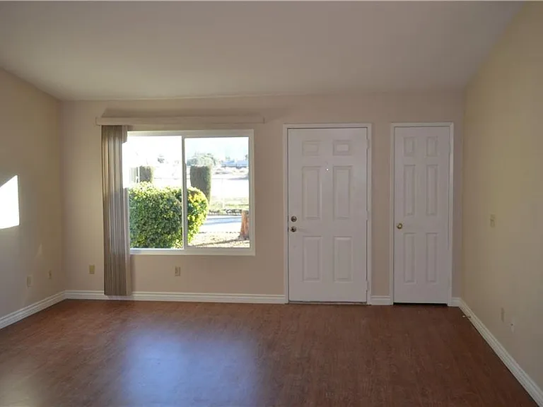 13073 Navajo Rd — Photo 5