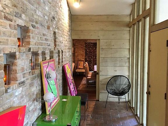 4th image of 5930 Gladys Ave