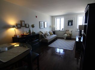 24 N Front St #2C, Philadelphia, PA 19106