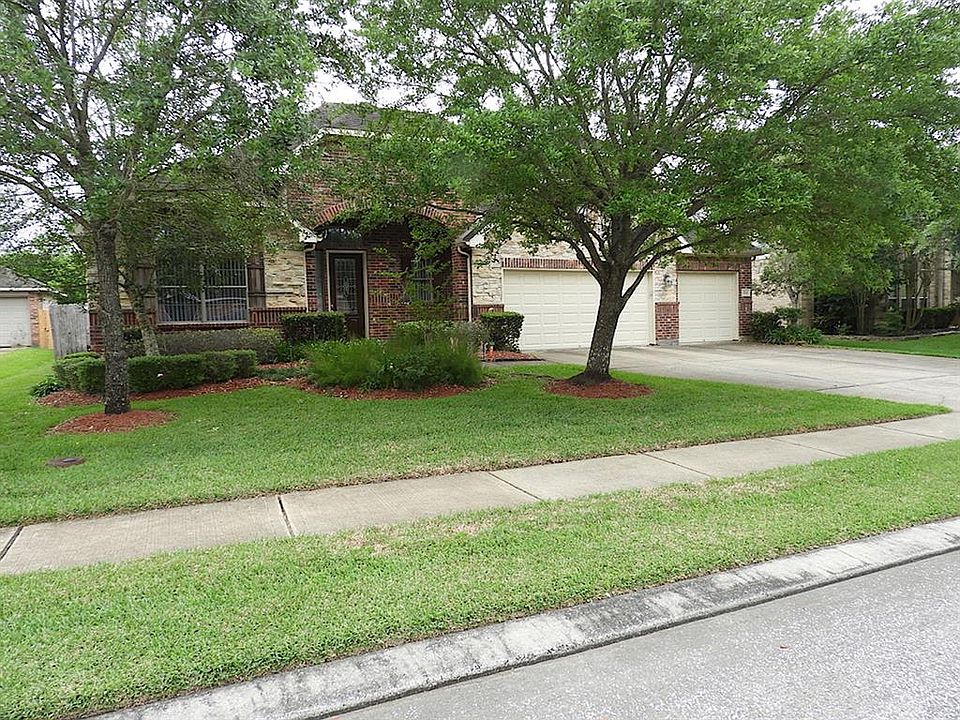 1st image of 315 Lancaster Ln