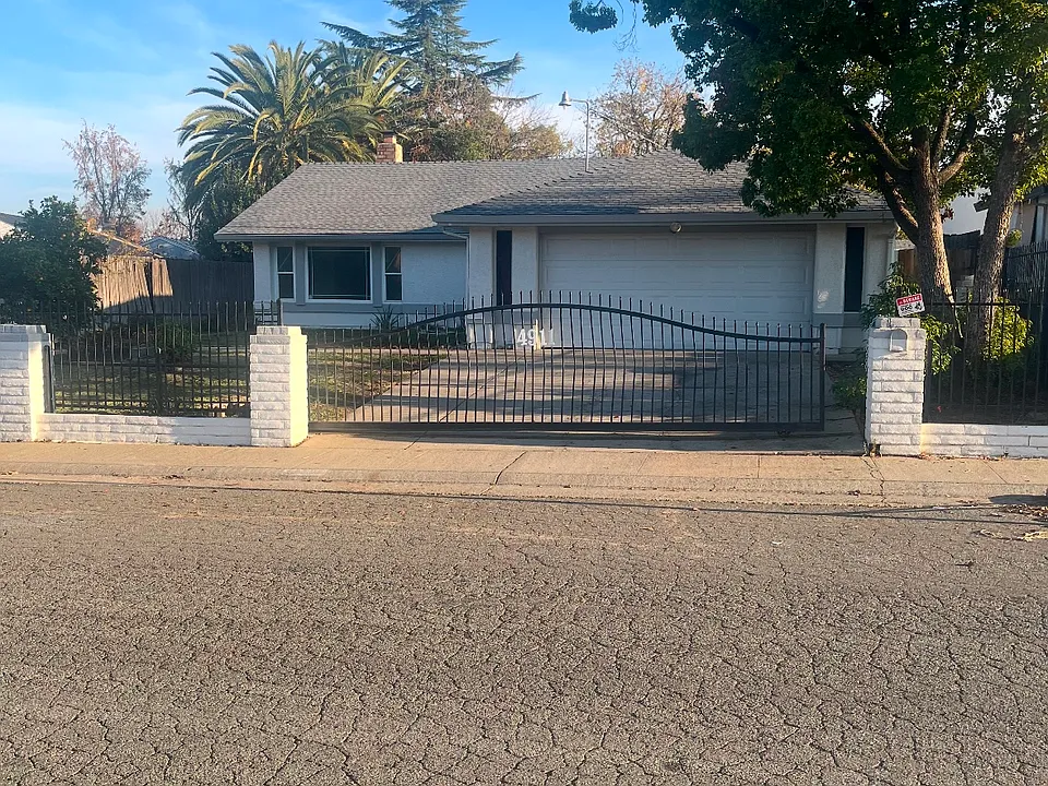 4911 Buffwood Way