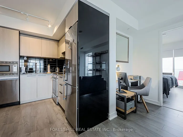 501 Yonge St #3809 — Photo 15