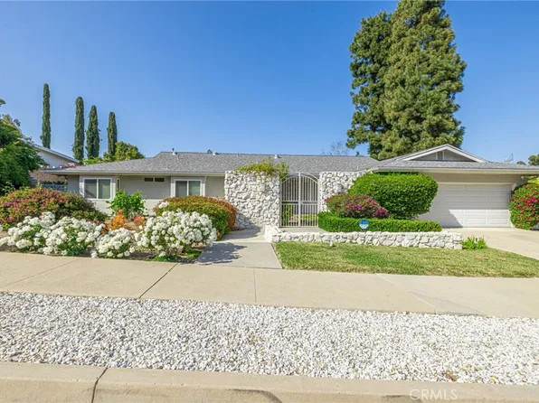 18621 Paseo Nuevo Dr, Tarzana, CA 91356
