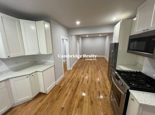 374 Oxford St #2T, Cambridge, MA 02140