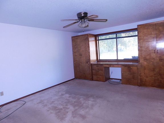 5th image of 2392 NW 3rd Ave
