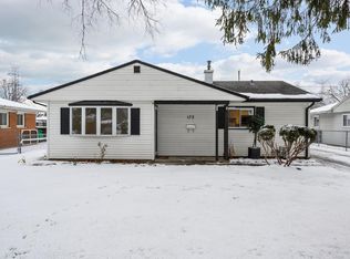 173 E Dennis Rd, Wheeling, IL 60090