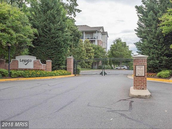 2nd image of 12148 Garden Grove Cir Unit 402