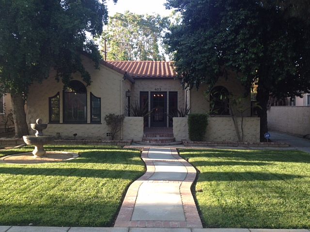 1st image of 403 E Rosewood Ct