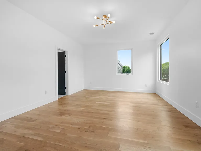 1005 Glenview Dr — Photo 16