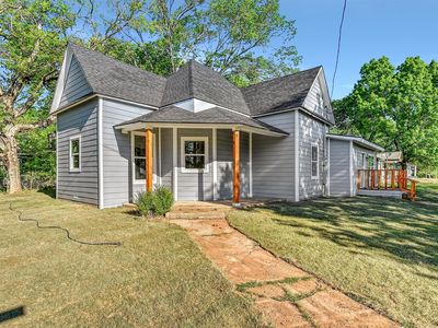 702 S 4th St, Bonham, TX, 75418
