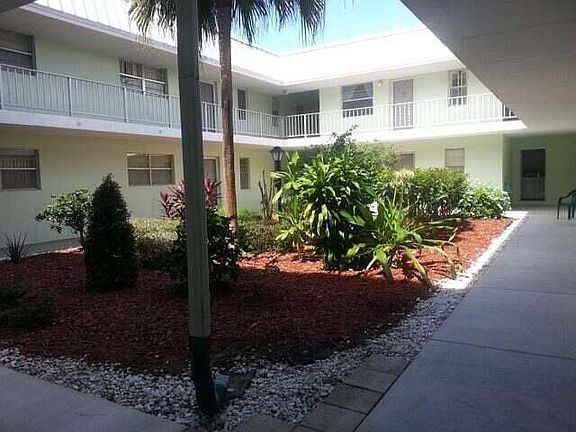 2nd image of 2302 Sunrise Blvd #205
