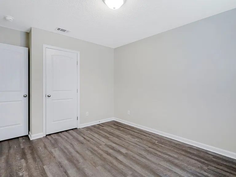 561 Church Cir — Photo 12