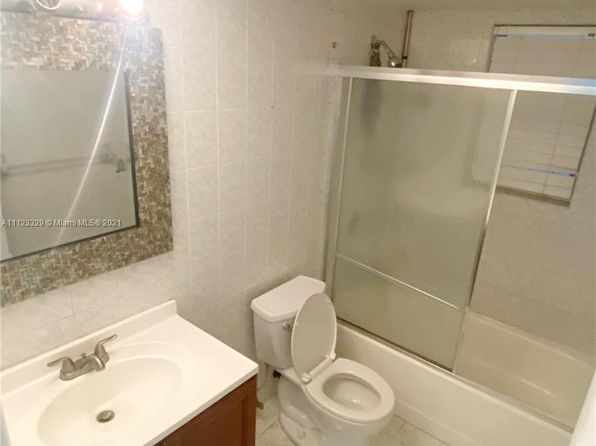 1337 NW 1st St APT 8