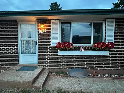 226 Montclair St Photo 1