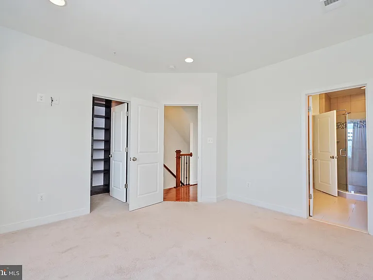8337 Looking Glass Way — Photo 26