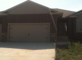 7709 W Vista Park St, Sioux Falls, SD 57106