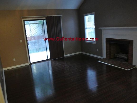 5th image of 107 Stoney Brook Dr