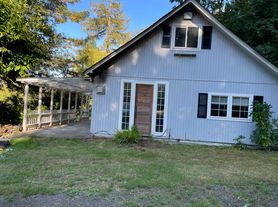 2521 150th Ave SW, Lakebay, WA