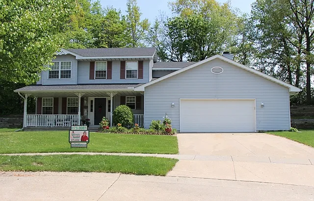 5272 Melwood Ct photo 1