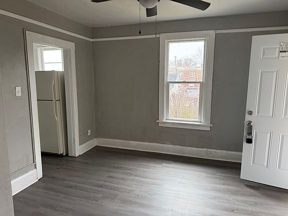3rd image of 1235 S Court St #4