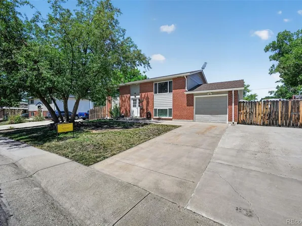 9605 Damon Drive, Denver, CO 80260