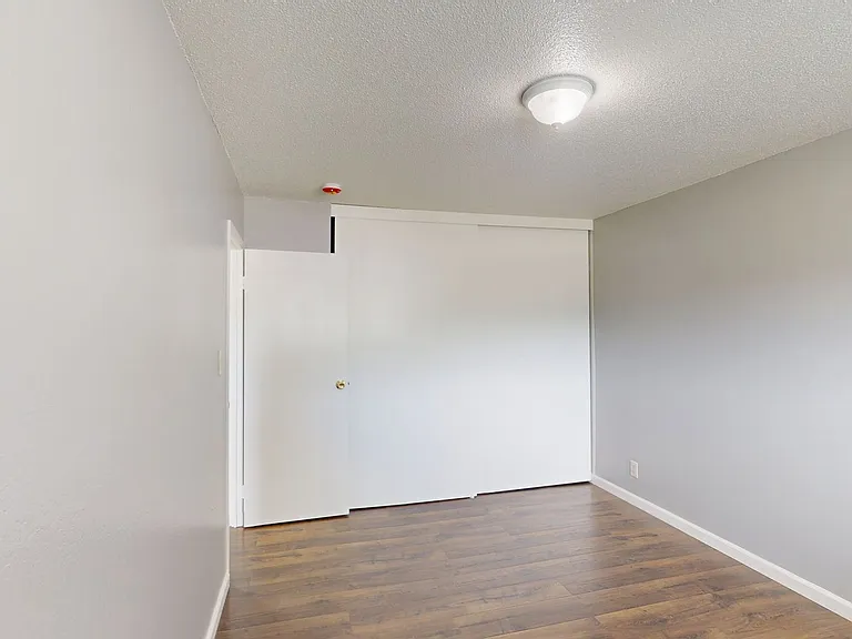 5550 Central Ave — Photo 15
