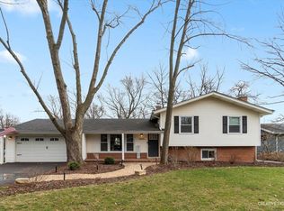23W115 Blackcherry Ln, Glen Ellyn, IL