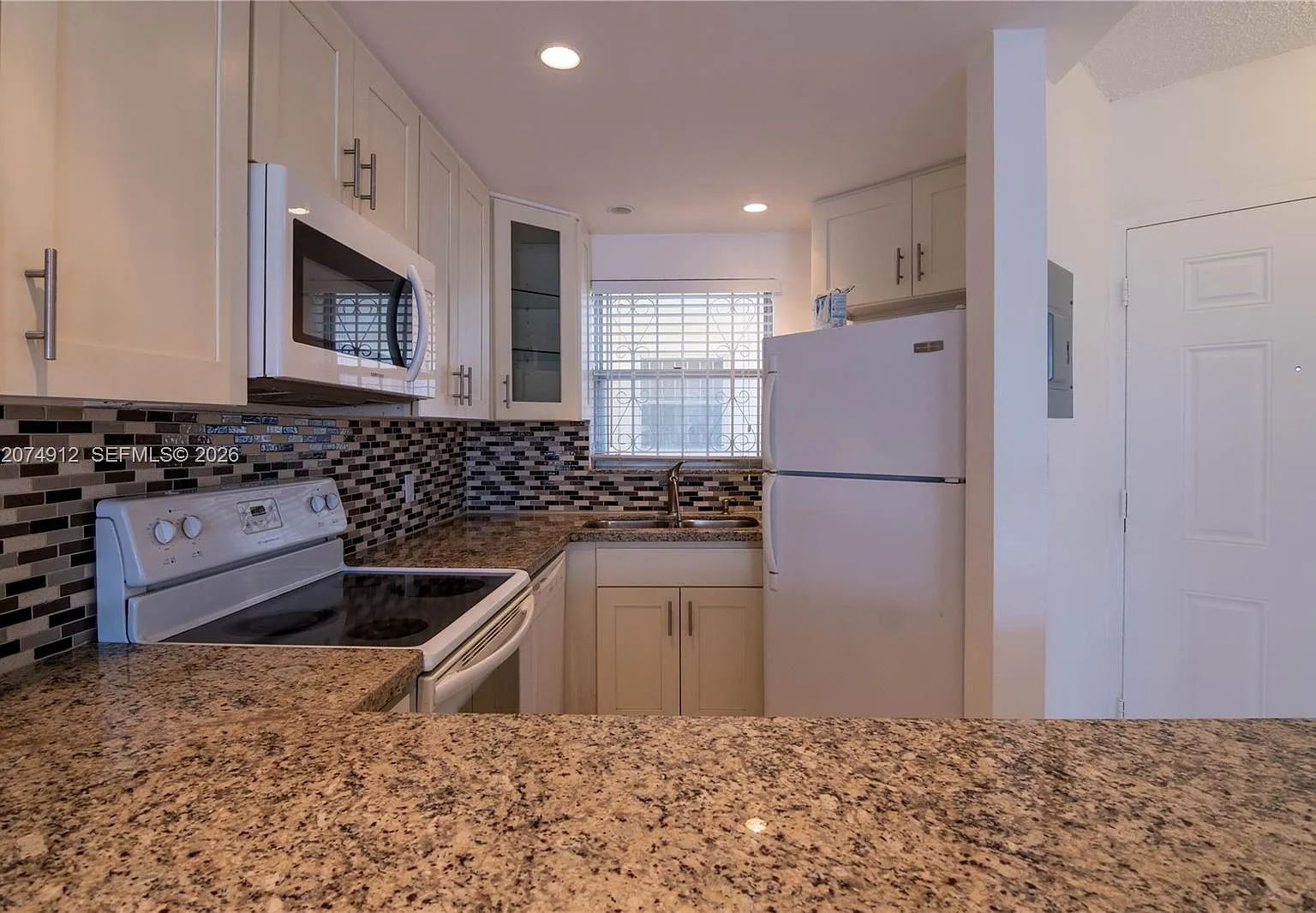 Casa Del Sol Condo — Photo 3