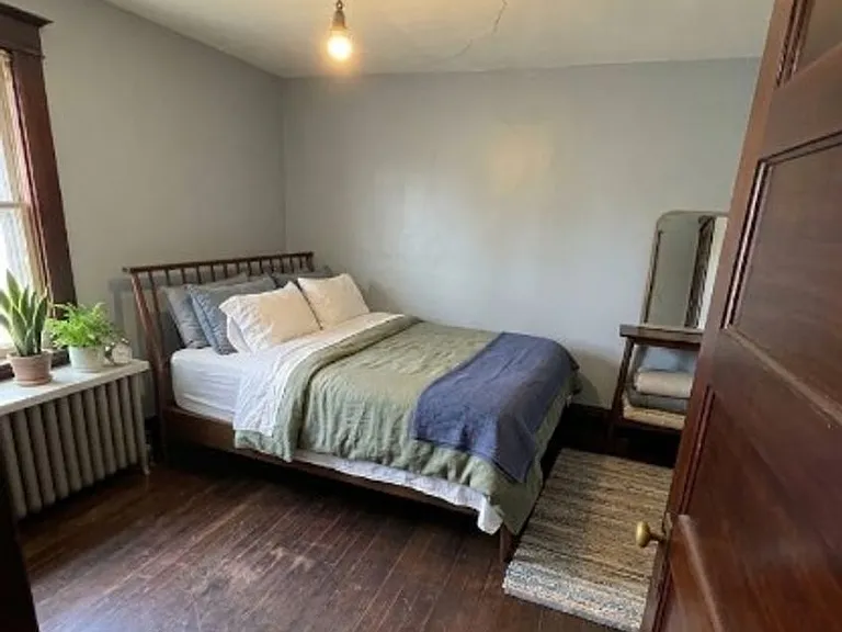 703 E Main St — Photo 5