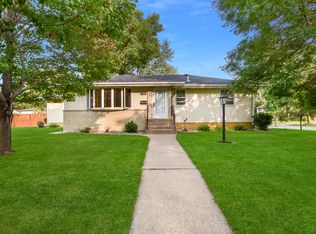 1592 Ruth St N, Saint Paul, MN 55119