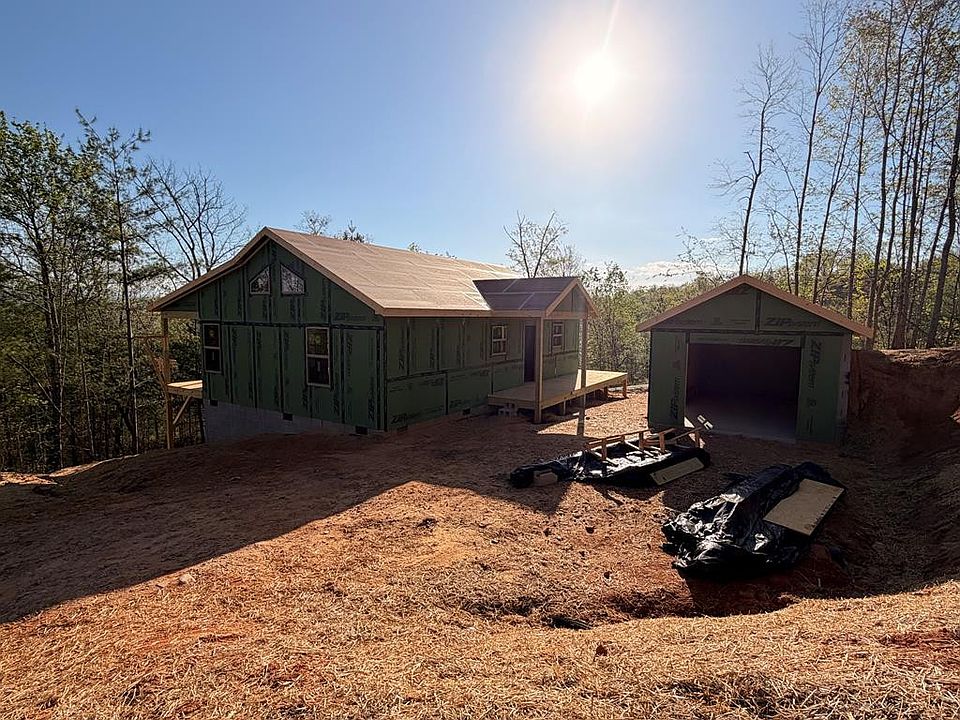 1st image of 124 Hideout Lane