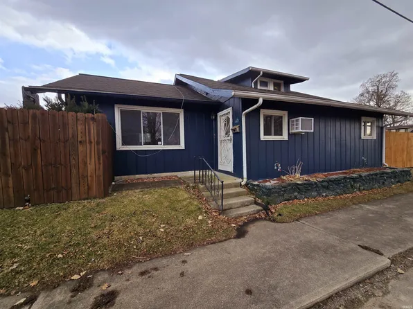 615 S Cherry St, Hartford City, IN 47348