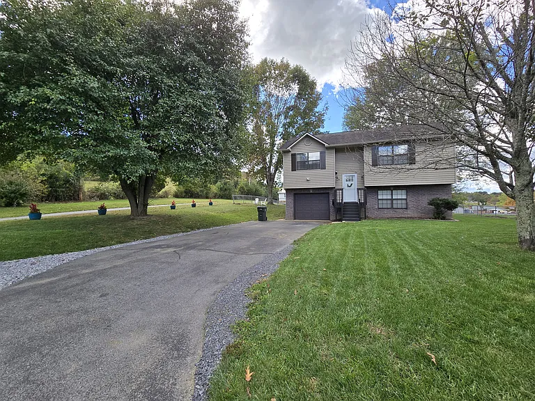 112 Kings Mountain Ct — Photo 3
