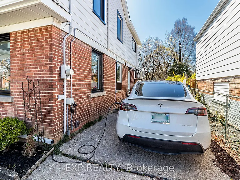 205 Church St — Photo 28