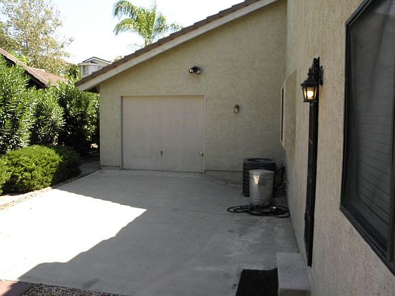 3rd garage door opening to golf course