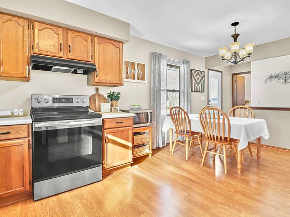 5th image of 1002 Cherrywood Dr