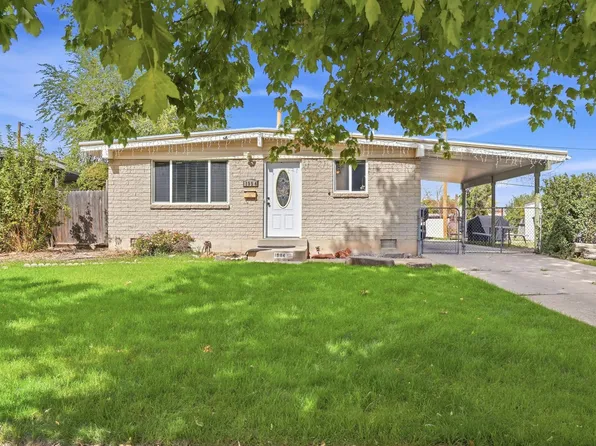 1994 W Champagne Ave, Salt Lake City, UT 84129
