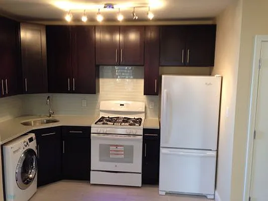 Rented by Mdays Realty | media 19