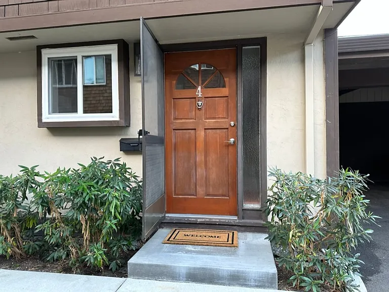 19 Pixley Ave — Photo 2