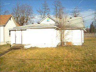 2nd image of 821 Morris Ave