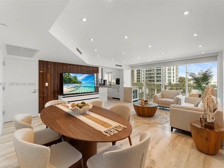 5900 Collins Ave #610 — Photo 14