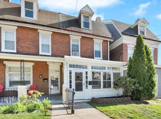 203 Spring Mill Ave, Conshohocken, PA 19428